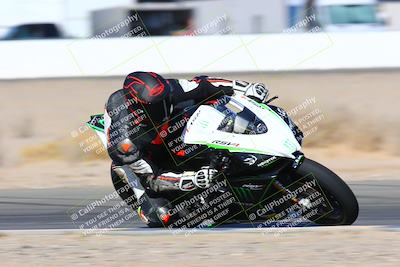 media/Jan-08-2022-SoCal Trackdays (Sat) [[1ec2777125]]/Turn 15 Inside (950am)/